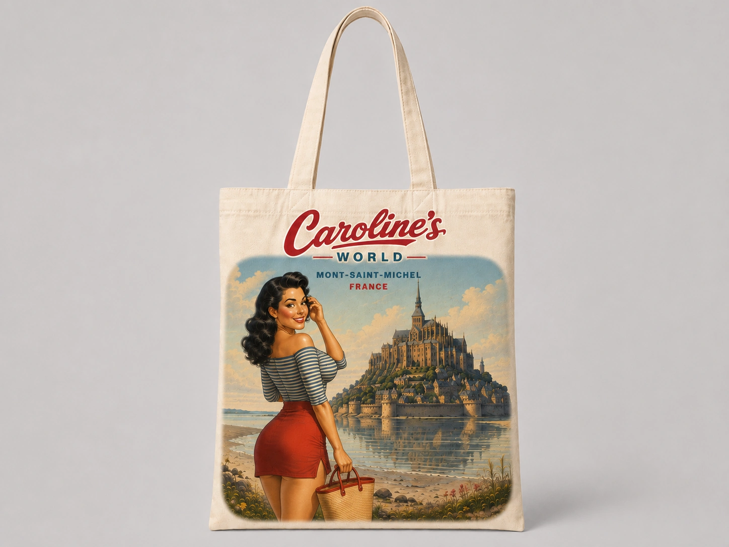 Tote-bag Caroline’s World Mont-Saint-Michel avec Caroline face à la baie et au monument normand reflété dans l’eau